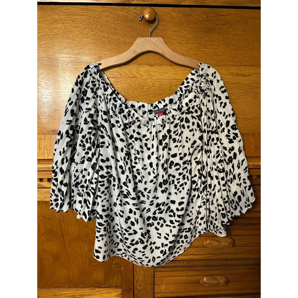 Vince Camuto Y2K Indie Animal Print Off Shoulder Pleated Sleeve Going Out Top M